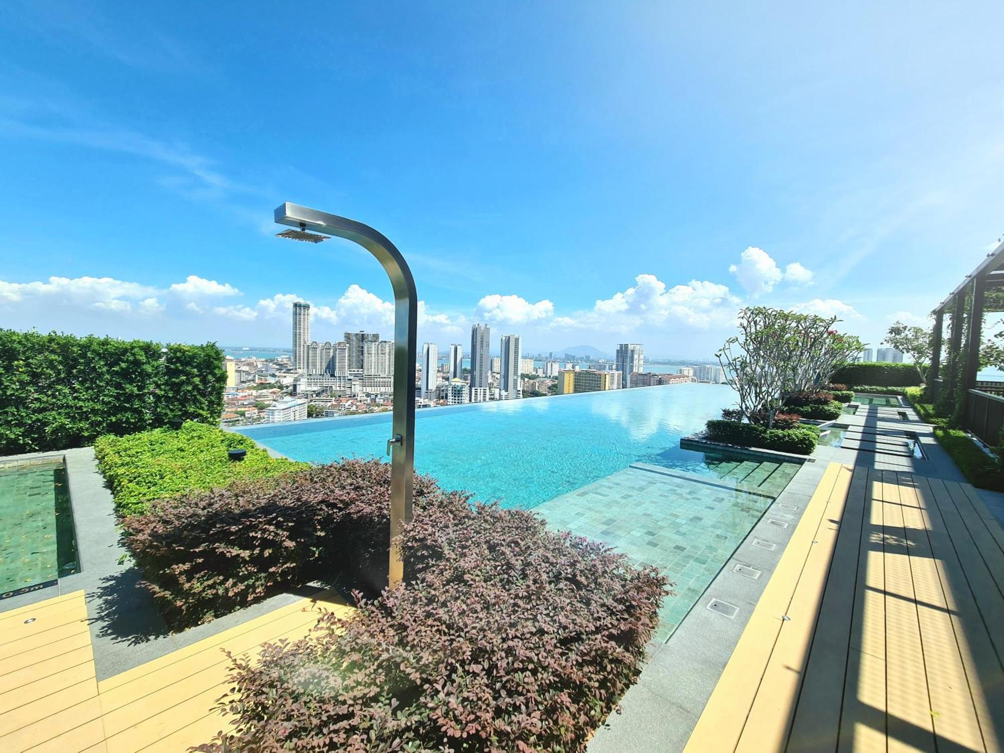 Beacon Executive Suite - Skypool Penang View George Town Ngoại thất bức ảnh
