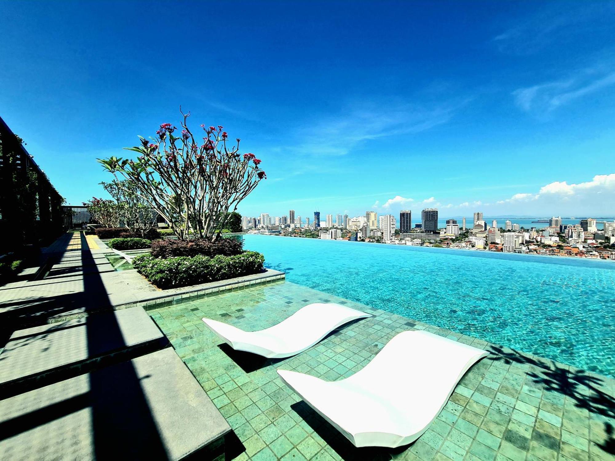 Beacon Executive Suite - Skypool Penang View George Town Ngoại thất bức ảnh